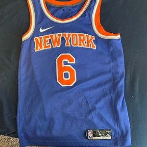 New York Knicks Kristaps Porzingus basketball jersey
